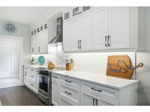 58 Lorne Card Drive, Paris, ON - Indoor Photo Showing Kitchen With Upgraded Kitchen