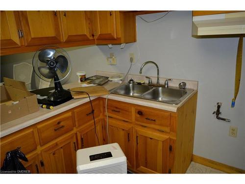 1349 Highway 56, Caledonia, ON - Indoor Photo Showing Kitchen With Double Sink