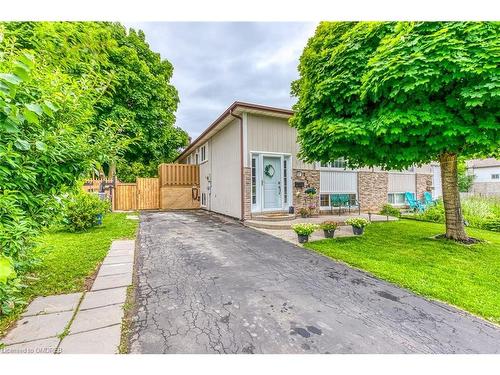 2230 Manchester Drive, Burlington, ON - Outdoor