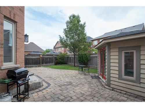 416 Baylis Court, Milton, ON - Outdoor