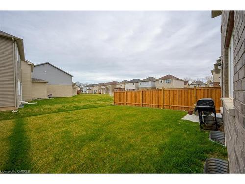 37 Cottonwood Crescent, Welland, ON - Outdoor With Backyard With Exterior