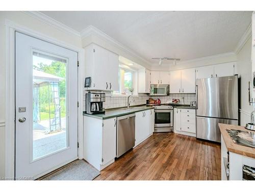 5293 Spruce Avenue, Burlington, ON - Indoor Photo Showing Kitchen