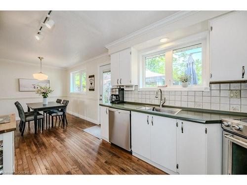 5293 Spruce Avenue, Burlington, ON - Indoor Photo Showing Kitchen With Double Sink