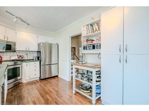 5293 Spruce Avenue, Burlington, ON - Indoor Photo Showing Kitchen