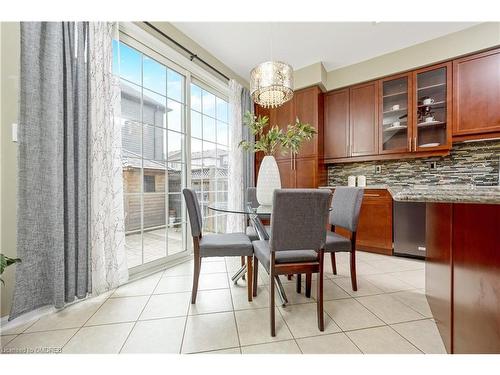 87 Horton Walk, Cambridge, ON - Indoor Photo Showing Dining Room