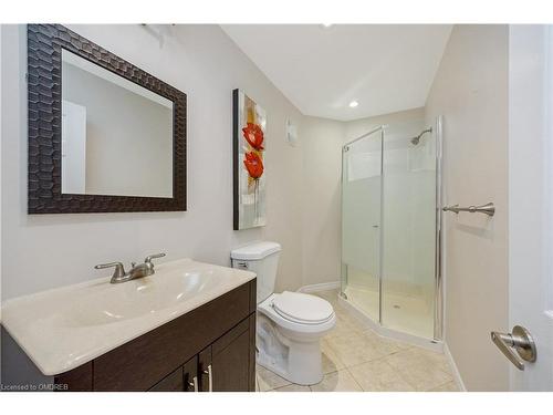 87 Horton Walk, Cambridge, ON - Indoor Photo Showing Bathroom