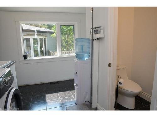 6715 5 Line, Milton, ON - Indoor Photo Showing Laundry Room