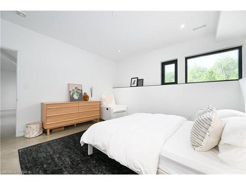 5542 Winston Churchill Boulevard, Erin, ON - Indoor Photo Showing Bedroom