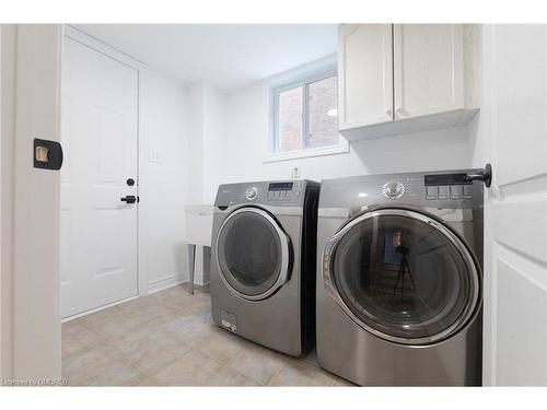 2150 Deer Park Road, Oakville, ON - Indoor Photo Showing Laundry Room