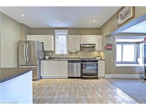 151 Cavell Avenue, Hamilton, ON - Indoor Photo Showing Kitchen