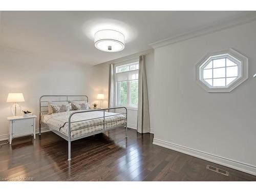 2245 Millstone Drive, Oakville, ON - Indoor Photo Showing Bedroom