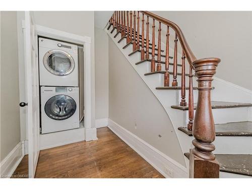 112 Concession Street, Cambridge, ON - Indoor Photo Showing Laundry Room