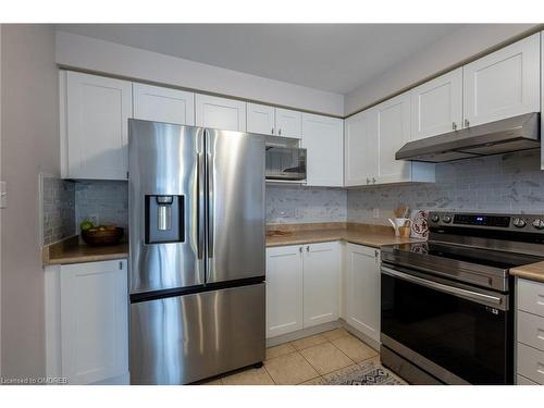 2574 Valleyridge Drive, Oakville, ON - Indoor Photo Showing Kitchen