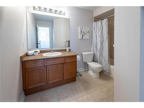 2574 Valleyridge Drive, Oakville, ON - Indoor Photo Showing Bathroom