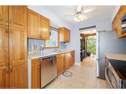 171 Simmons Boulevard, Brampton, ON - Indoor Photo Showing Kitchen With Double Sink