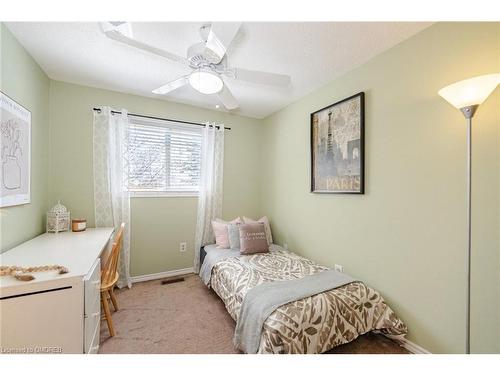 171 Simmons Boulevard, Brampton, ON - Indoor Photo Showing Bedroom