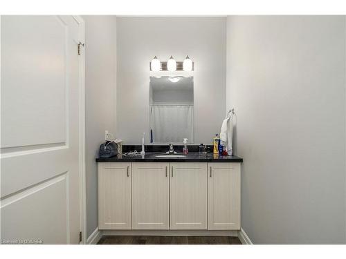 112-501 Frontenac Street E, Kingston, ON - Indoor Photo Showing Bathroom