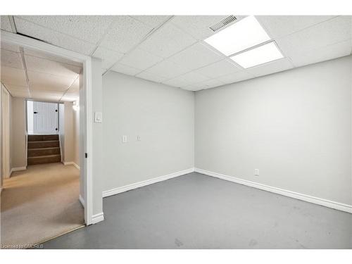 38 Ameer Drive, St. Catharines, ON - Indoor Photo Showing Other Room