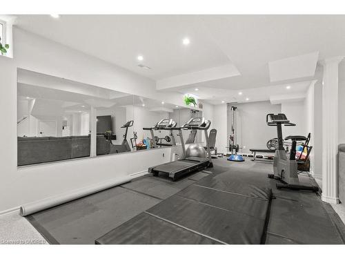 2334 Carpenters Circle, Oakville, ON - Indoor Photo Showing Gym Room