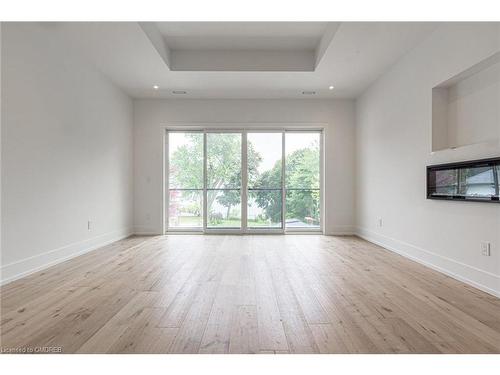 312 North Shore Boulevard W, Burlington, ON - Indoor Photo Showing Other Room With Fireplace