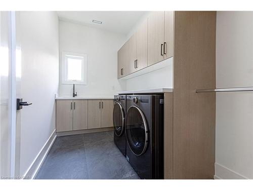 312 North Shore Boulevard W, Burlington, ON - Indoor Photo Showing Laundry Room