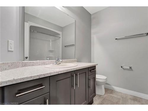 26 Aqua Lane, Hamilton, ON - Indoor Photo Showing Bathroom