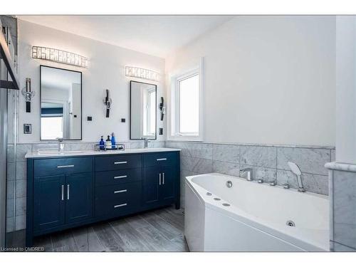 27 Waterview Road, Wasaga Beach, ON - Indoor Photo Showing Bathroom