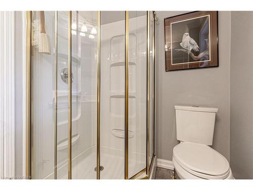 237 Tuck Drive, Burlington, ON - Indoor Photo Showing Bathroom