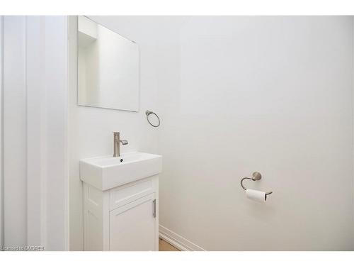 20 Harvey Common, St. Catharines, ON - Indoor Photo Showing Bathroom