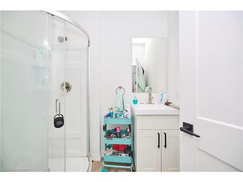 20 Harvey Common, St. Catharines, ON - Indoor Photo Showing Bathroom