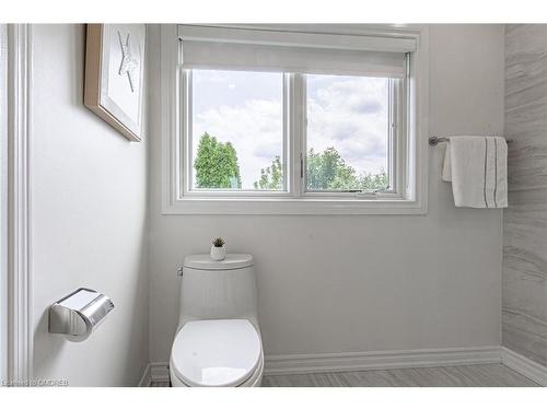 78-1240 Westview Terrace, Oakville, ON - Indoor Photo Showing Bathroom