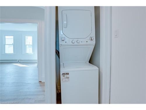 1-43 Centre Street N, St. Catharines, ON - Indoor Photo Showing Laundry Room