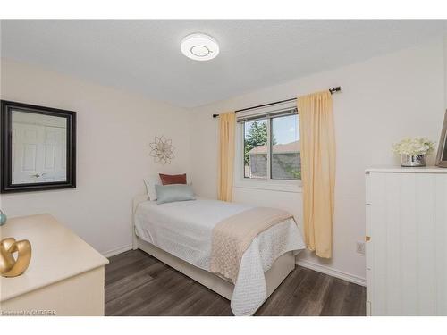 15172 Argyll Road, Georgetown, ON - Indoor Photo Showing Bedroom