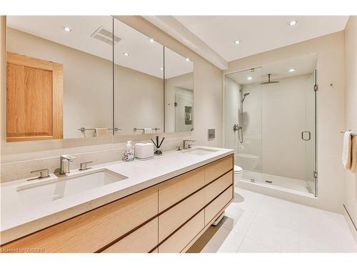69 Allan Street, Oakville, ON - Indoor Photo Showing Bathroom