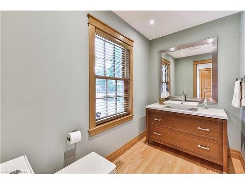 69 Allan Street, Oakville, ON - Indoor Photo Showing Bathroom