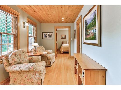 69 Allan Street, Oakville, ON - Indoor Photo Showing Living Room