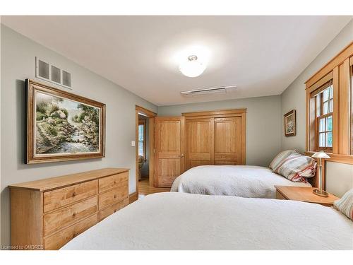 69 Allan Street, Oakville, ON - Indoor Photo Showing Bedroom
