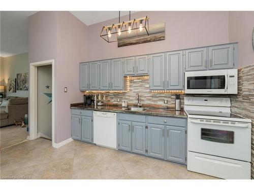 164 Prince Charles Drive, Georgetown, ON - Indoor Photo Showing Kitchen