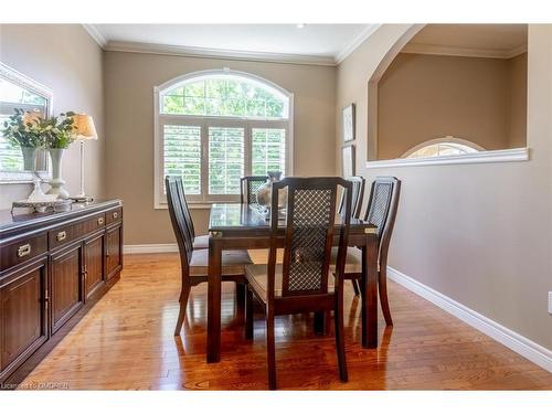 507 Genista Drive, Burlington, ON - Indoor Photo Showing Dining Room