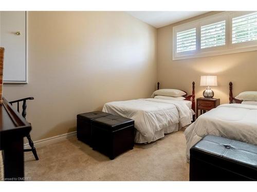 507 Genista Drive, Burlington, ON - Indoor Photo Showing Bedroom