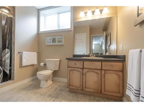 507 Genista Drive, Burlington, ON - Indoor Photo Showing Bathroom