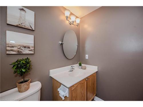 302-80 Port Street E, Mississauga, ON - Indoor Photo Showing Bathroom