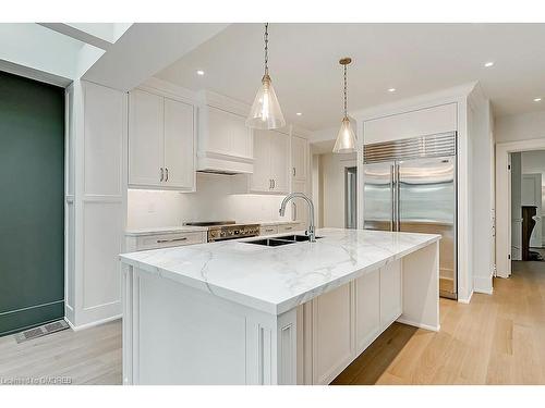 349 Trafalgar Road, Oakville, ON - Indoor Photo Showing Kitchen With Upgraded Kitchen