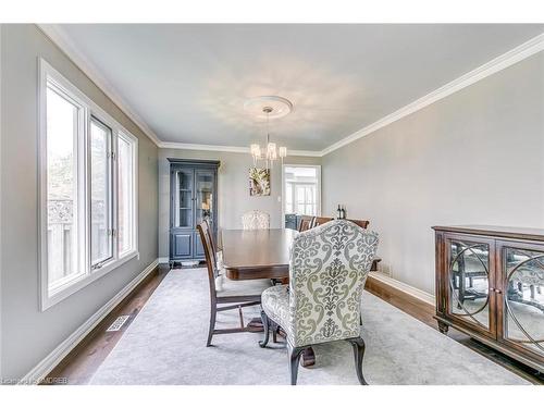 524 Blenheim Crescent, Oakville, ON - Indoor Photo Showing Dining Room