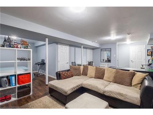 105 Anderson Road, Alliston, ON - Indoor Photo Showing Living Room