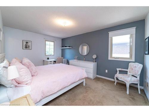 386 Northwood Drive, Oakville, ON - Indoor Photo Showing Bedroom