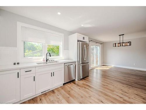 68 Chetwood Street, St. Catharines, ON - Indoor Photo Showing Kitchen With Stainless Steel Kitchen With Double Sink