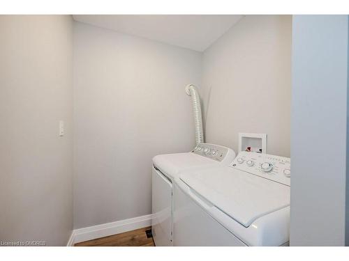 68 Chetwood Street, St. Catharines, ON - Indoor Photo Showing Laundry Room