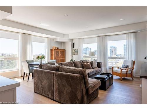 704-50 Old Mill Road, Oakville, ON - Indoor Photo Showing Living Room