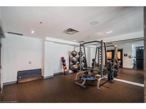 1407-5 Wellington Street S, Kitchener, ON - Indoor Photo Showing Gym Room